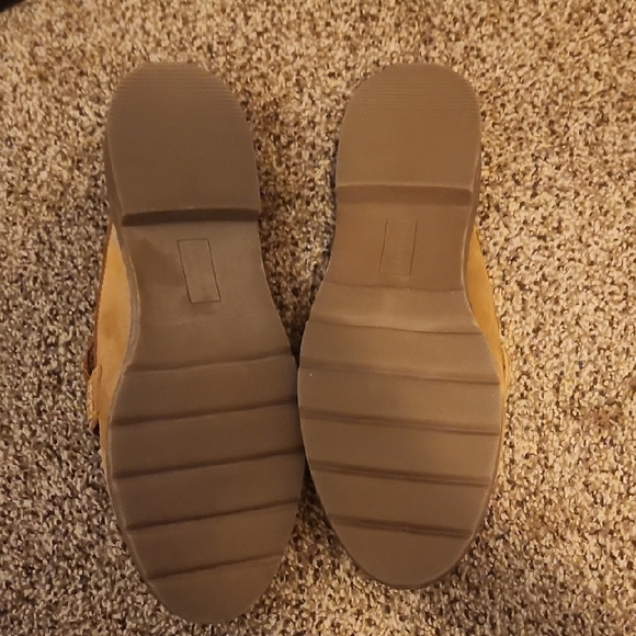 Anne Klein Women's Tan Suede Mules - Picture 4 of 4